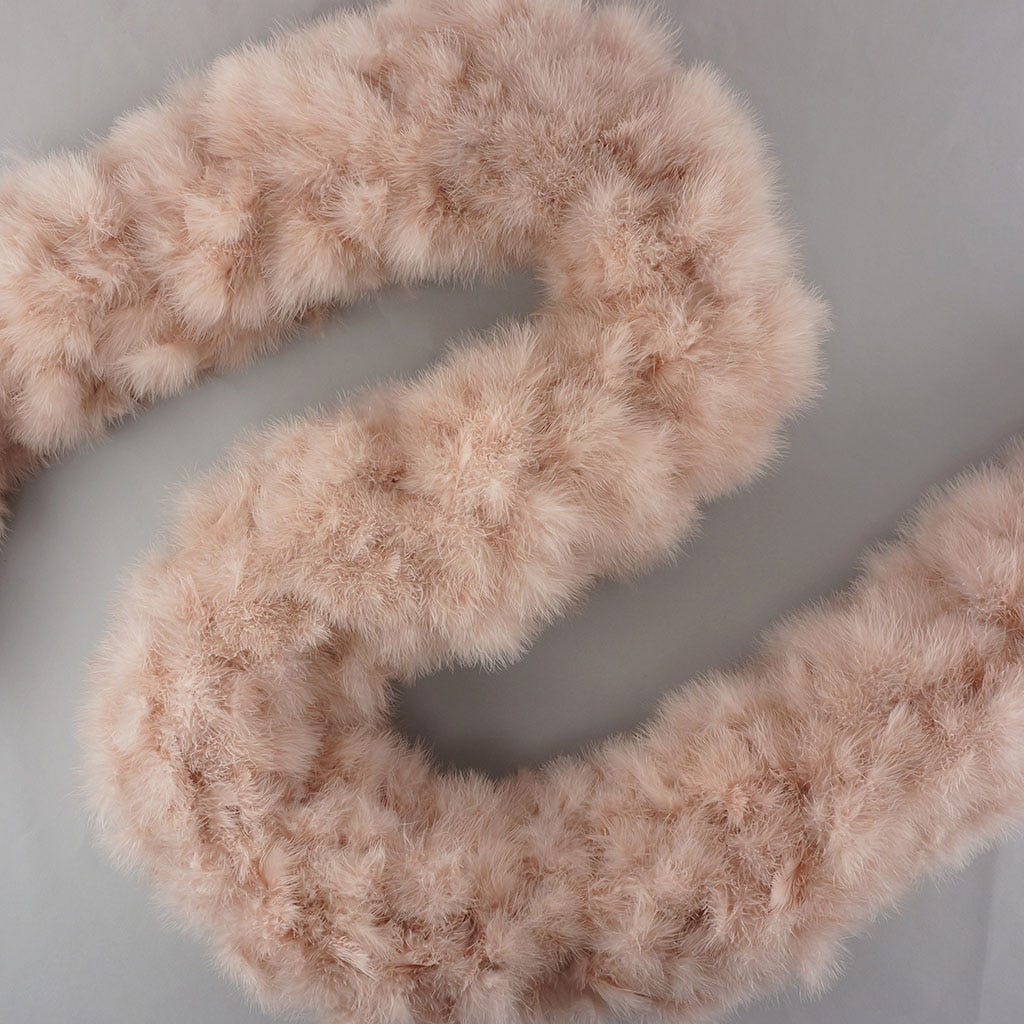 Marilyn Marabou Boa 4-6 inch Diameter   2yd --Champagne