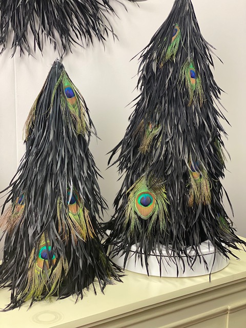Goose Biot/Peacock Eye Slip Cover Tree 24 inch --